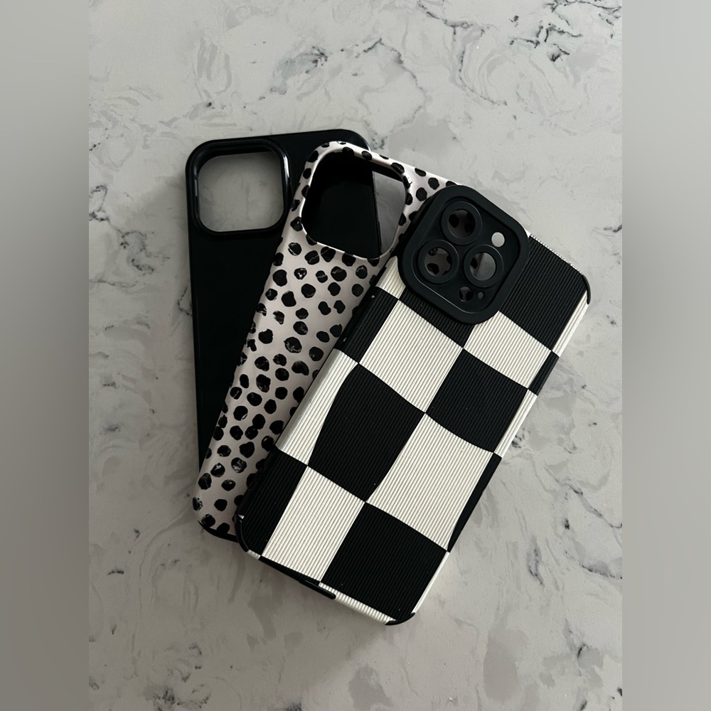Stylish Black and White Phone Case Set